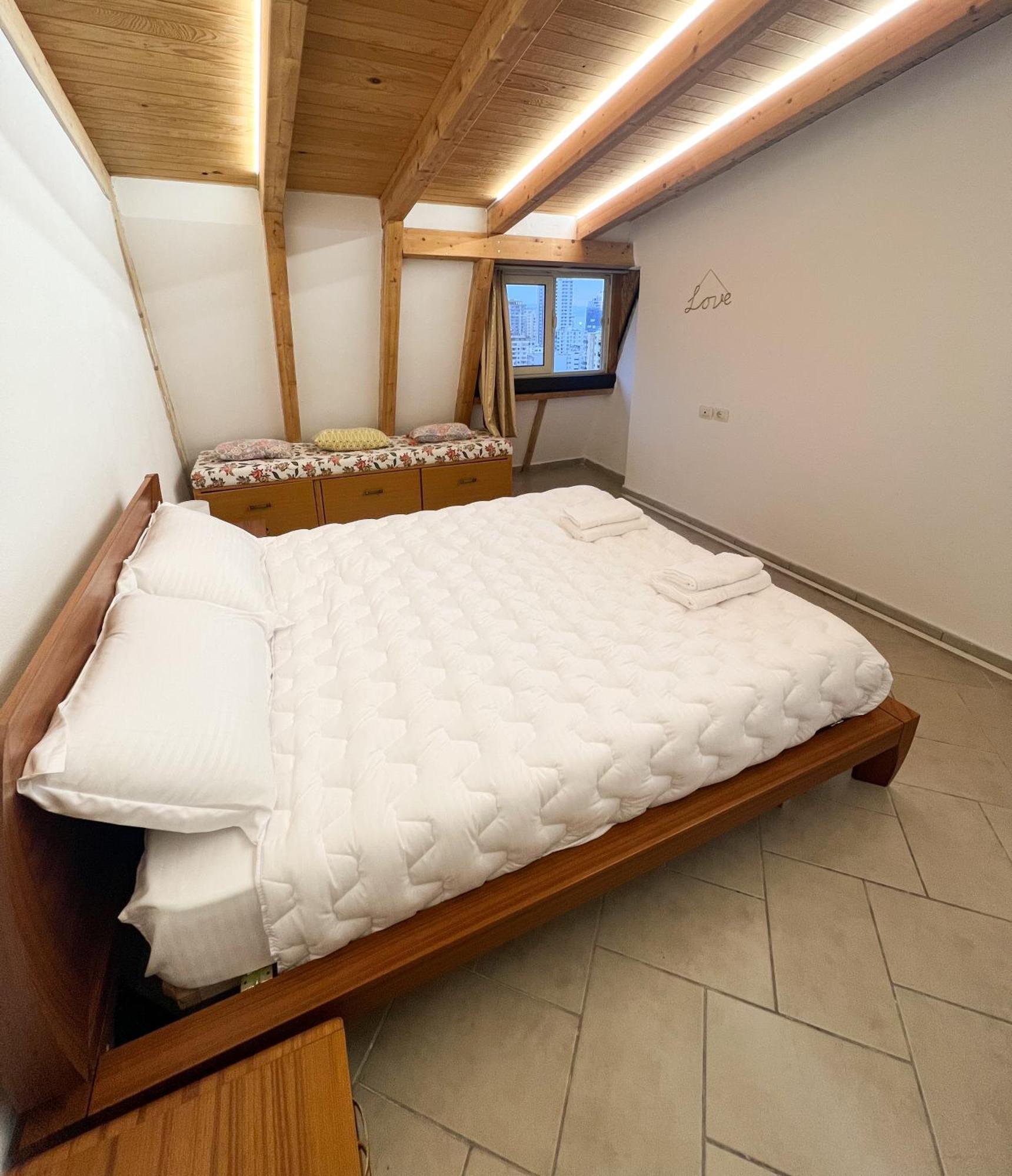 Sea View Apartments Durrës Extérieur photo