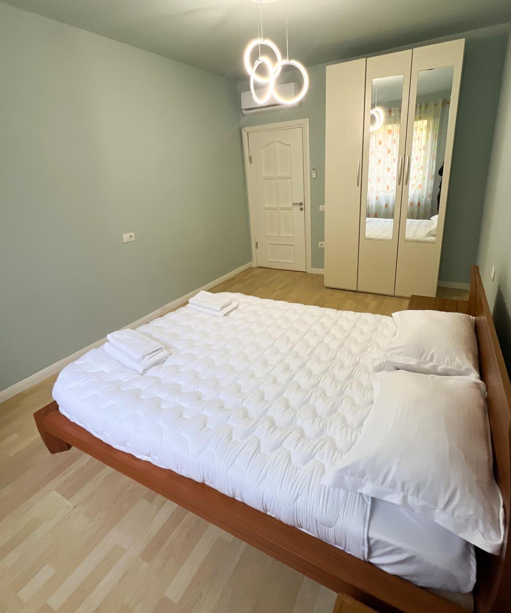 Sea View Apartments Durrës Extérieur photo