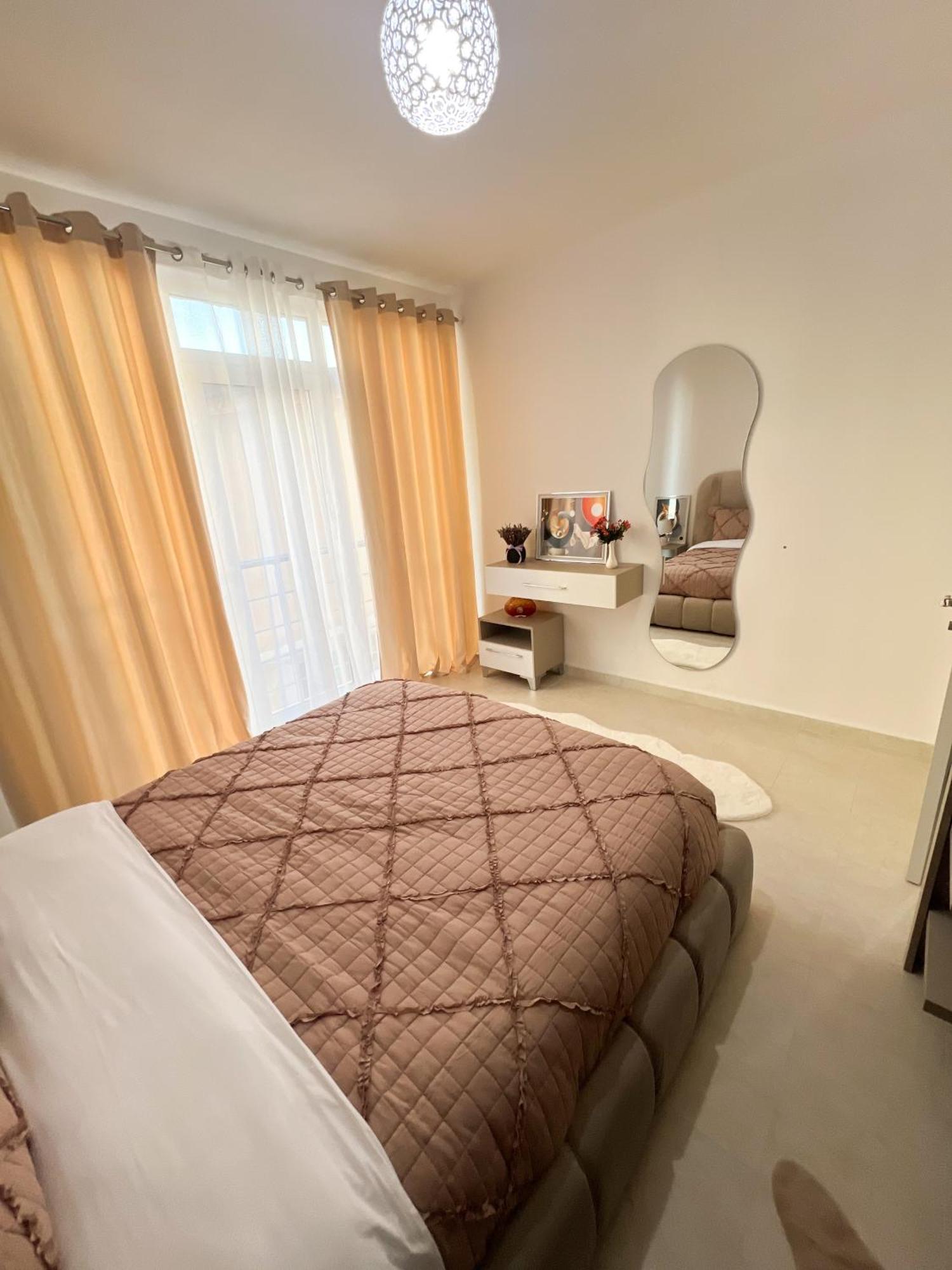 Sea View Apartments Durrës Extérieur photo