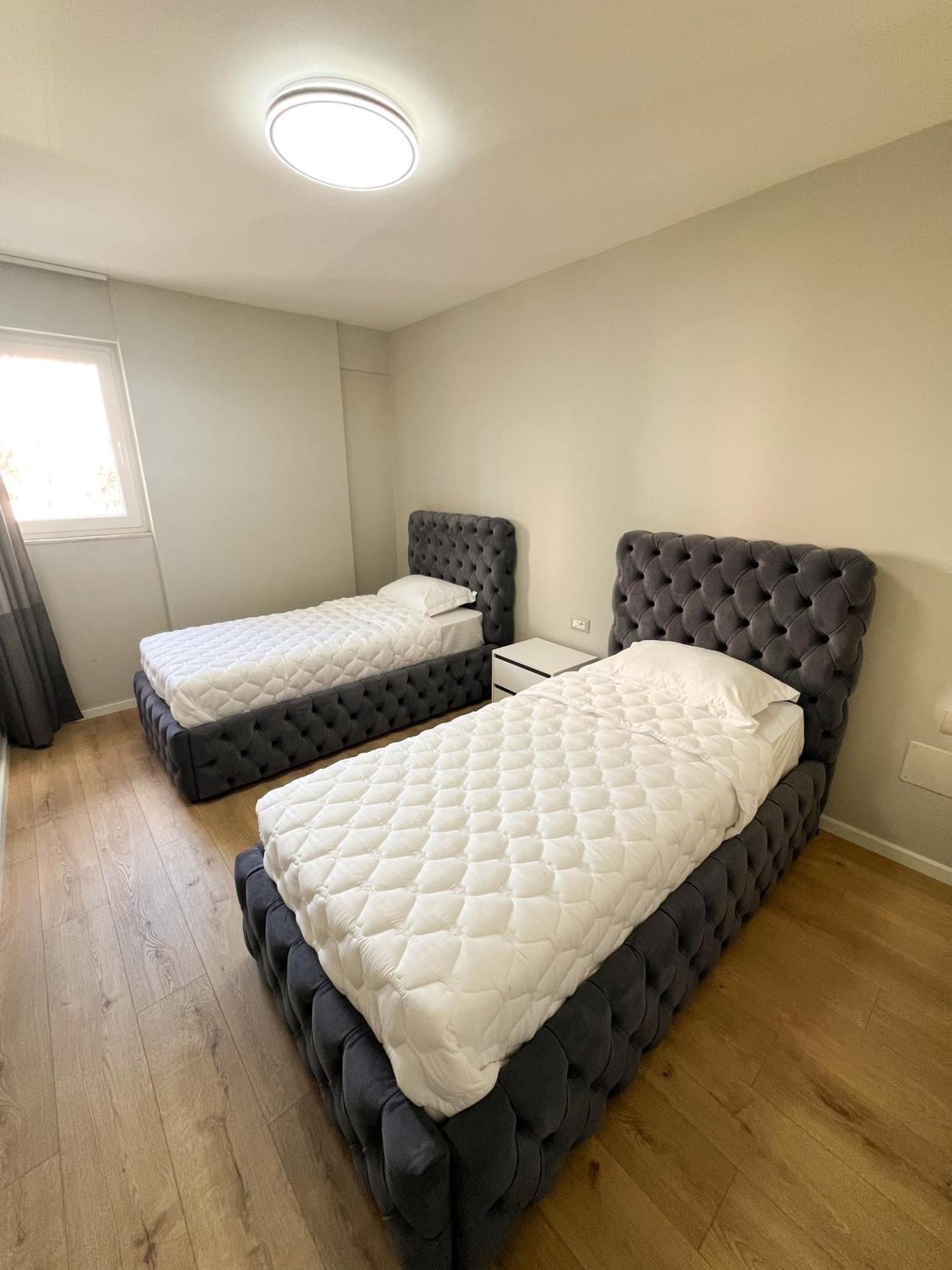 Sea View Apartments Durrës Extérieur photo