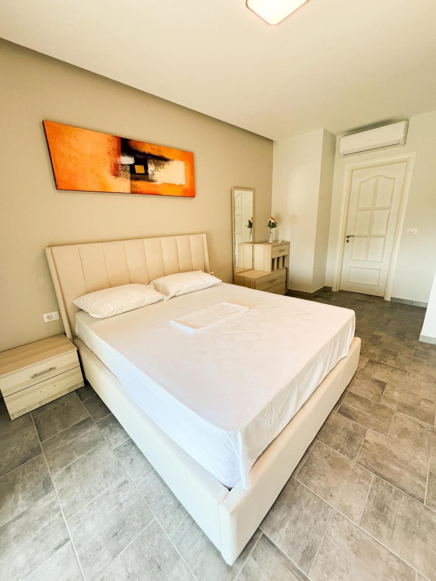 Sea View Apartments Durrës Extérieur photo